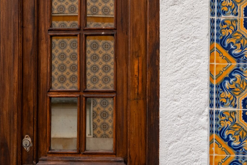 White Tile Trim: Complete Guide for Homeowners