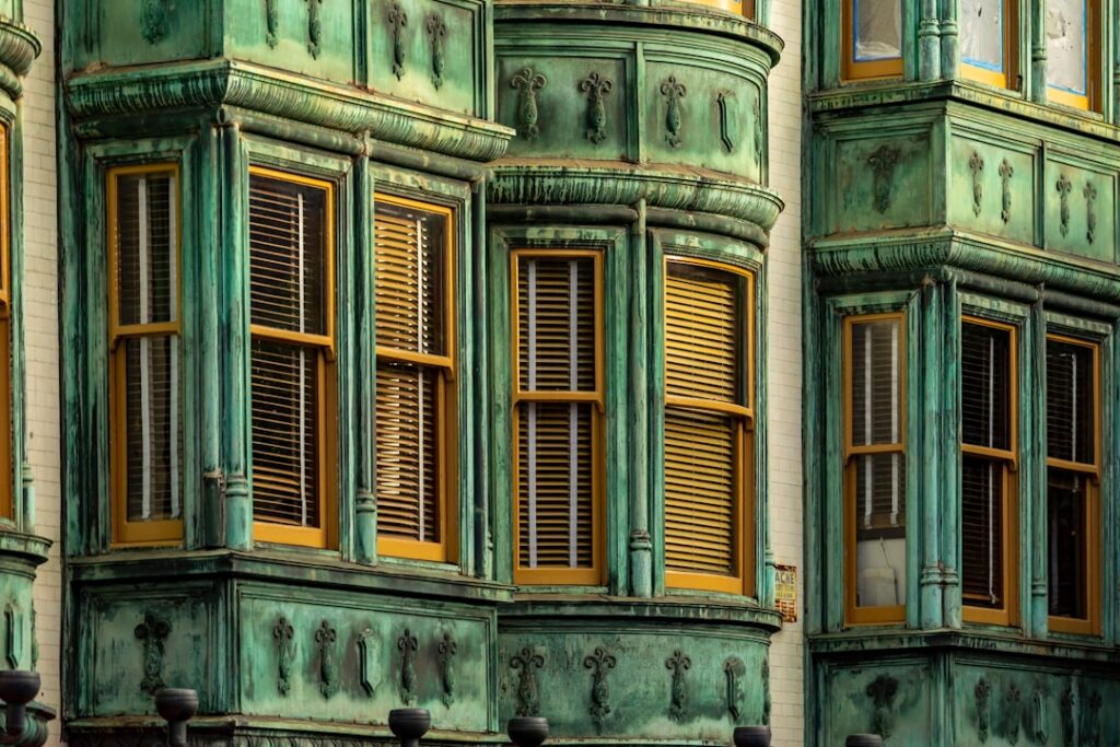 Bay Window Blinds: Complete Guide