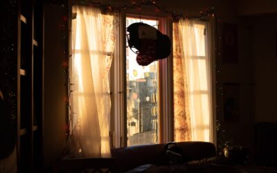 Bay Window Curtain Pole: How to Choose and Fit the Right One