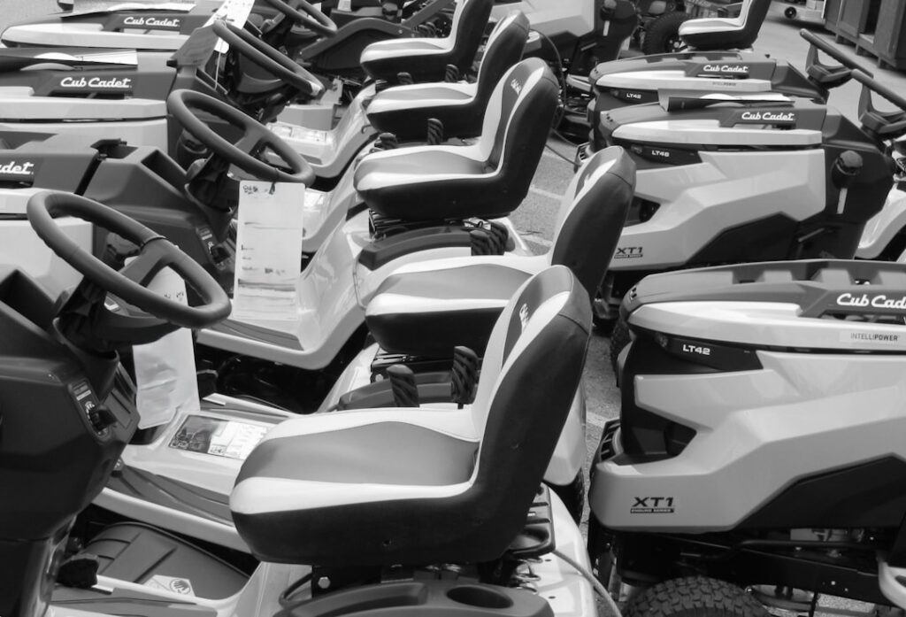 Cub Cadet Lawn Mower: The Complete Guide