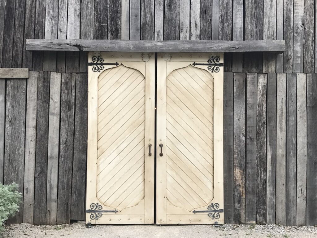 Double Barn Door: Complete Guide for Homeowners