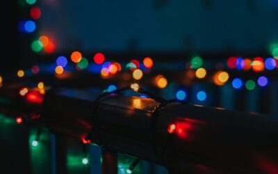 How to Hang Christmas Lights With Gutter Guards the Right Way