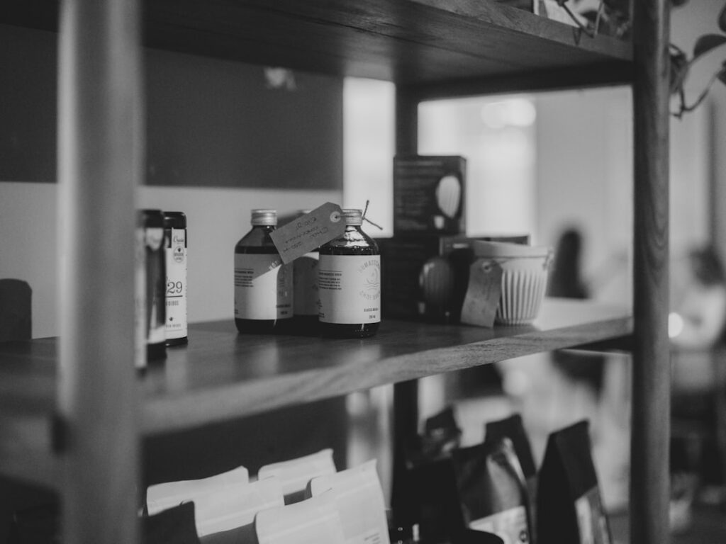 Kitchen Cabinet Shelf: The Complete Homeowner Guide