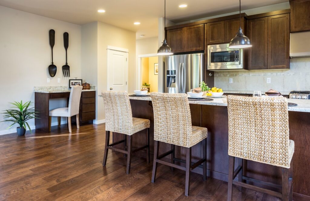 Kitchen Island Chairs & Stools Guide