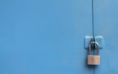 Manual Garage Door Lock: Types, Security, and Installation