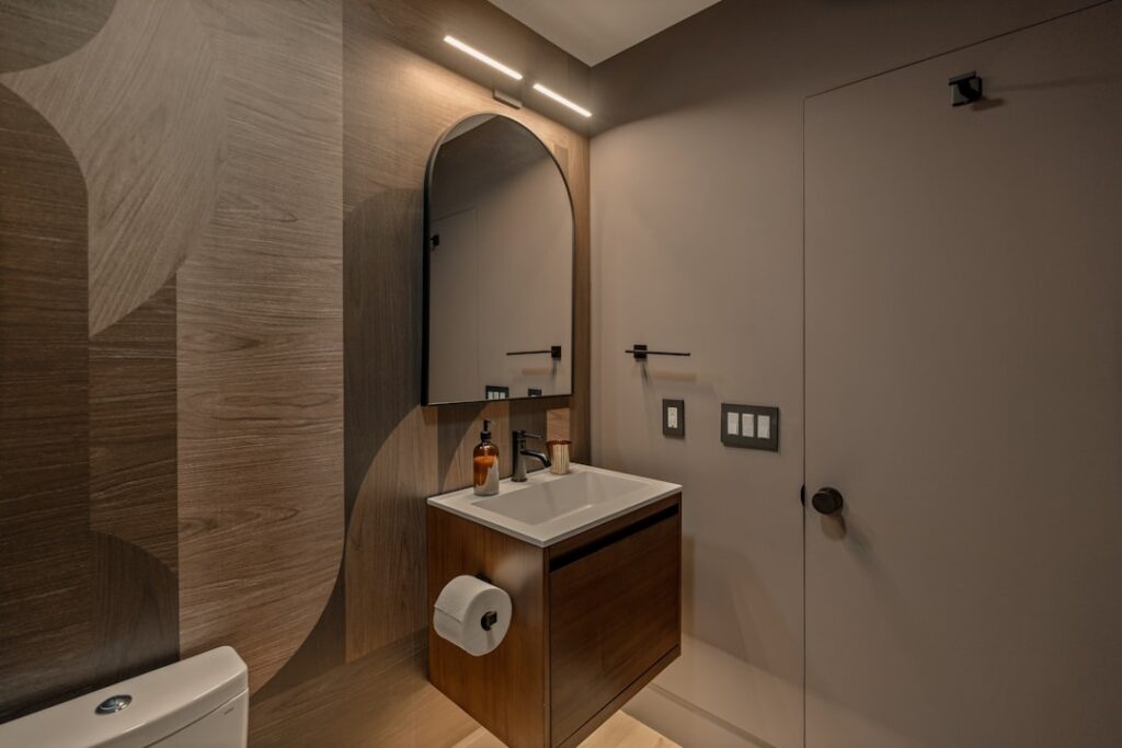 Modern Vanity Lighting: Complete Guide for Homeowners