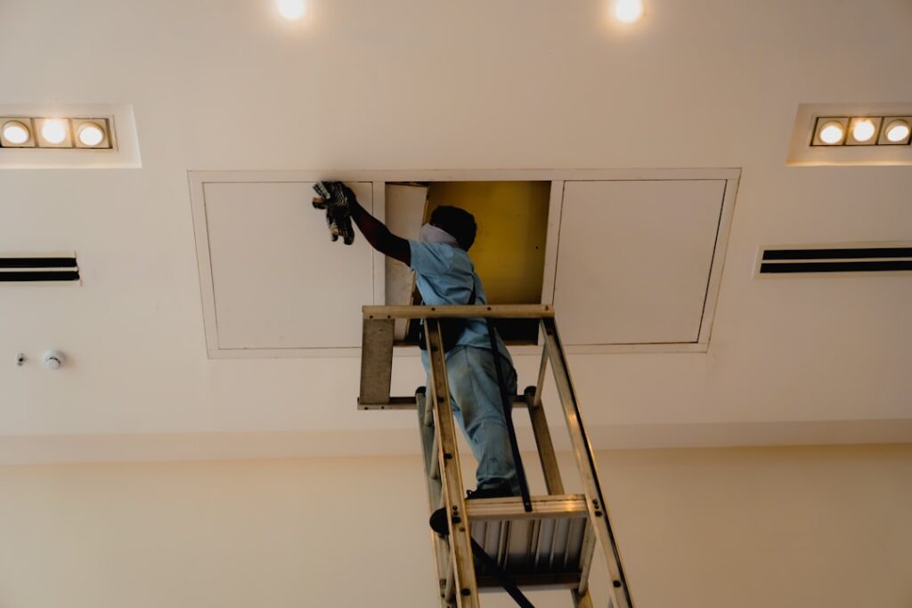Popcorn Ceiling Removal Machine: A Complete Homeowner’s Guide