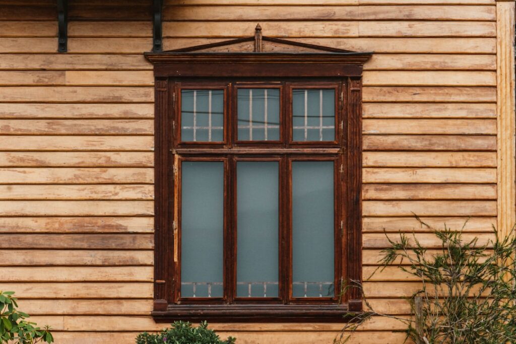 Replacement Wood Windows: A Homeowner’s Complete Guide
