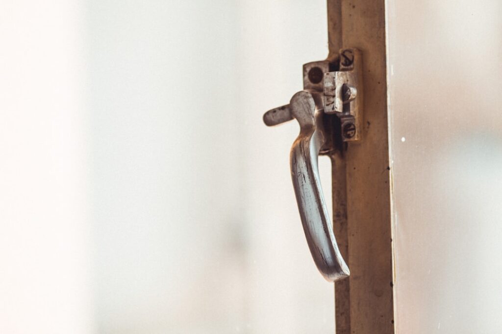 Screen Door Handle Replacement Guide
