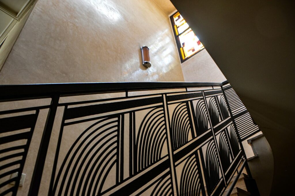 Art Deco Pros and Cons: Is the Style Right for Your Home?