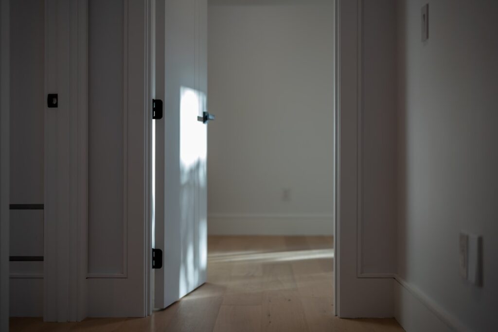 Concealed Sliding Door Hardware: A Complete Homeowner’s Guide