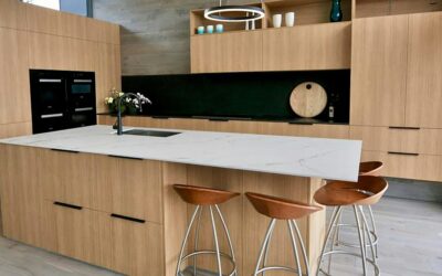 How to Replace a Medicine Cabinet Without Wall Damage