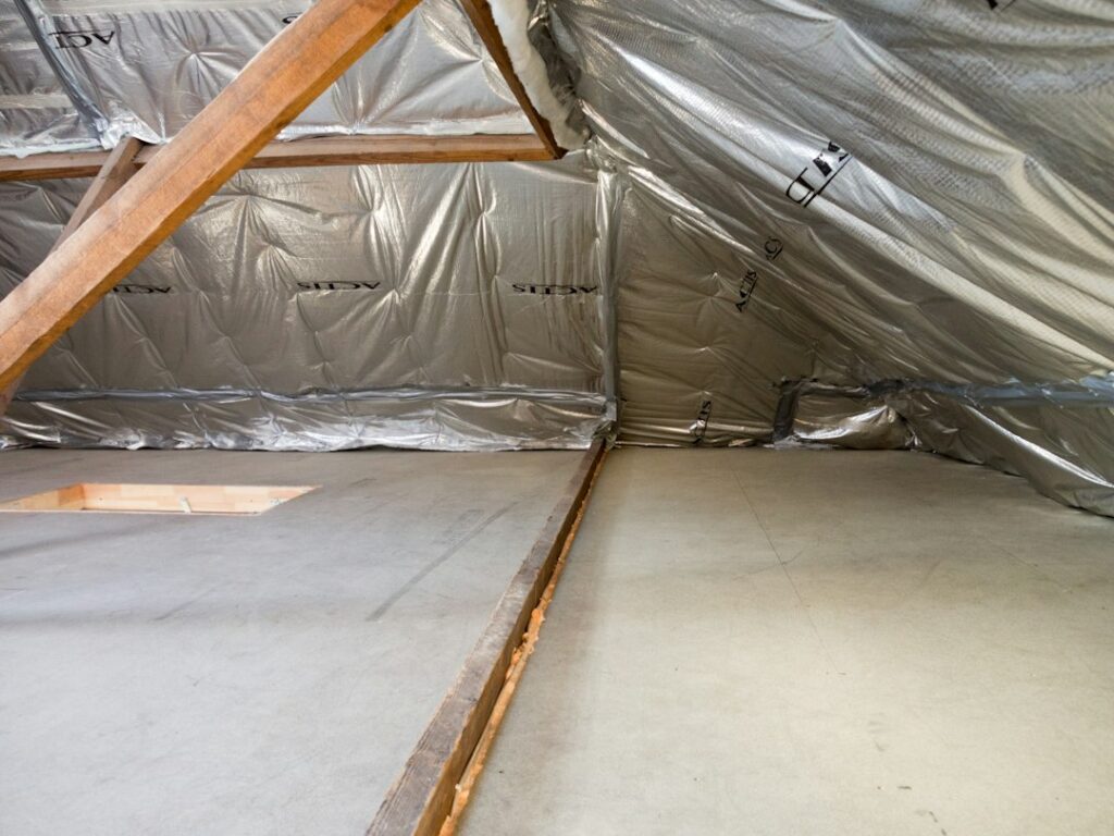 Removing Insulation From Crawl Space: Safe DIY Steps