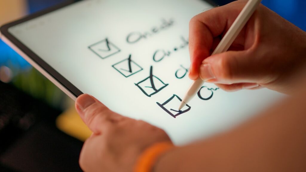 Mobile Home Inspection Checklist: Frame, Piers, Roof and Floors