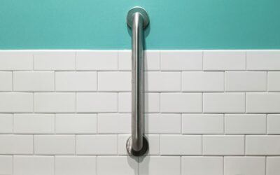 Bathtub Grab Bar Placement: Heights, Angles and Layout