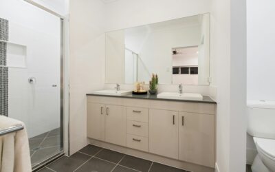 Acrylic Shower Doors: Budget Alternative to Glass