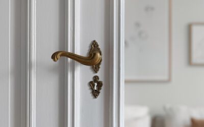 Elevated Toilet Seat with Handles: Complete Guide for Homeowners