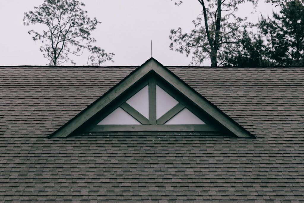 Snap Lock Standing Seam Metal Roof: How It Works, When to Use It