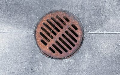 How to Remove a Broken Bathtub Drain With Snapped Crossbars