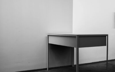 L Shaped Desk Dimensions: Sizes, Returns and Corner Fit