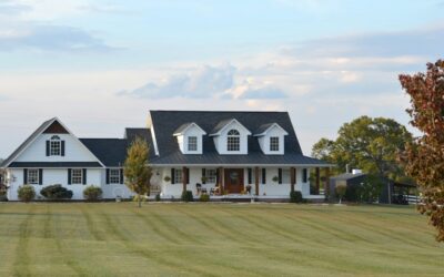 One Story Farmhouse Plans: Single-Level Layouts and Porches
