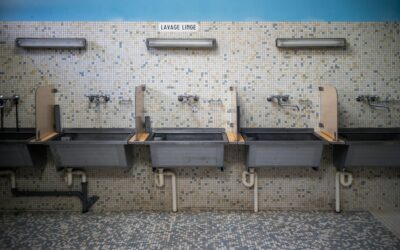 Utility Sink Size: Standard Dimensions for Laundry Rooms